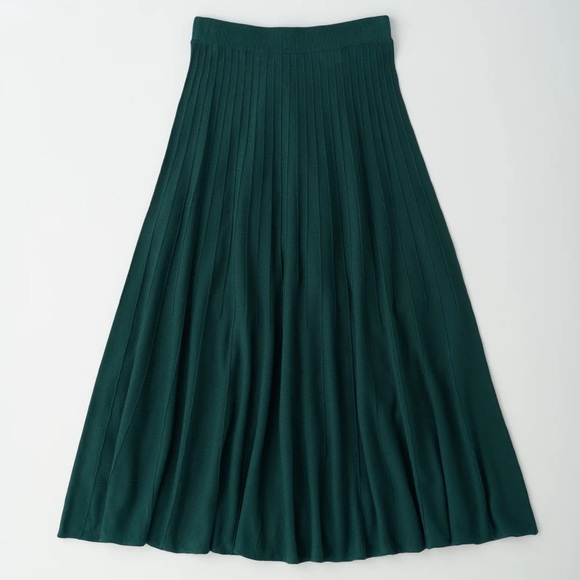 KOTN Gezira Pleated Midi Skirt – Racing Green – Size S - Picture 2 of 6